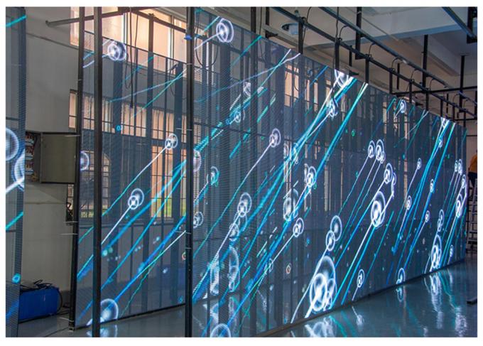3.91-7.82mm Pixel Pitch Transparent LED Display Screen dengan 75% Transparansi untuk Jarak Penayangan 5-100m 4