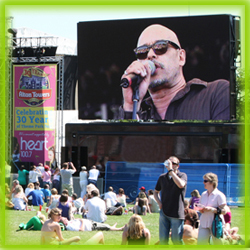 P6 Outdoor Digital Mobile Trailer LED Advertising Sign Display Screen dengan fungsi SDK untuk pengecer & agensi OEM 9